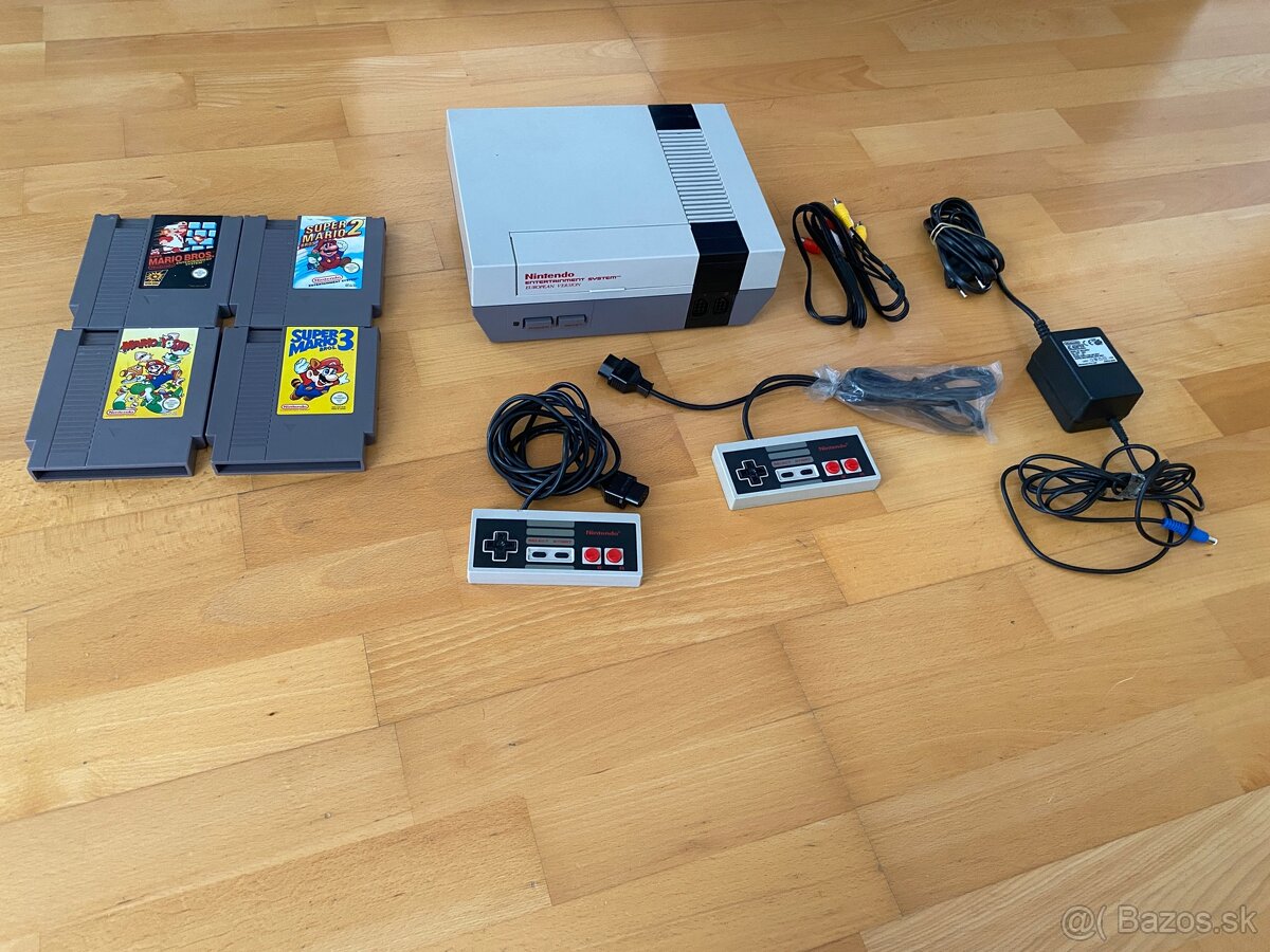 Nintendo Entertainment System NES konzola + 4x Mario modul
