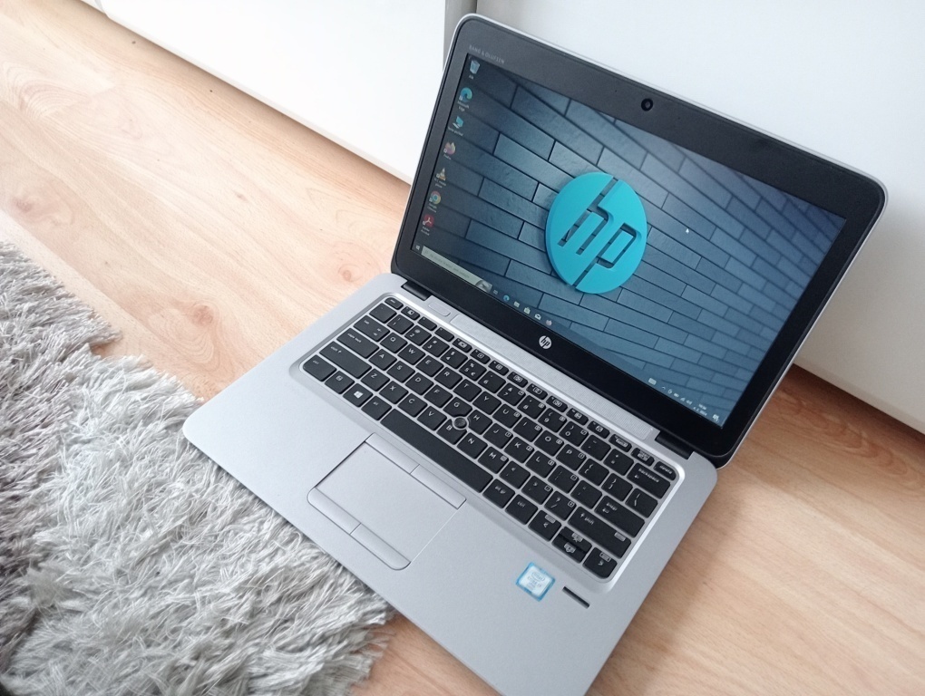 HP elitebook 820 g3/ Intel core i7/ssd /16gb ram /Windows 11