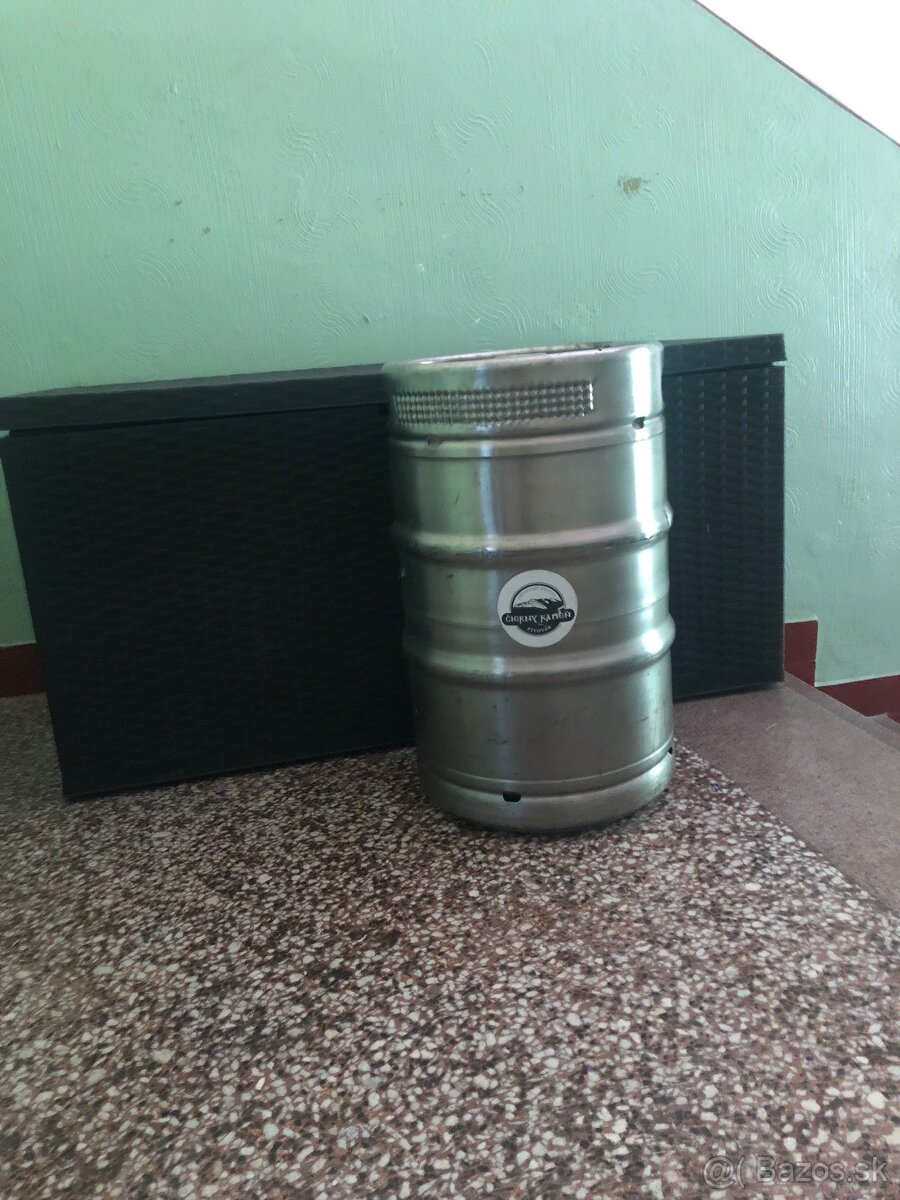 Predám sud piva