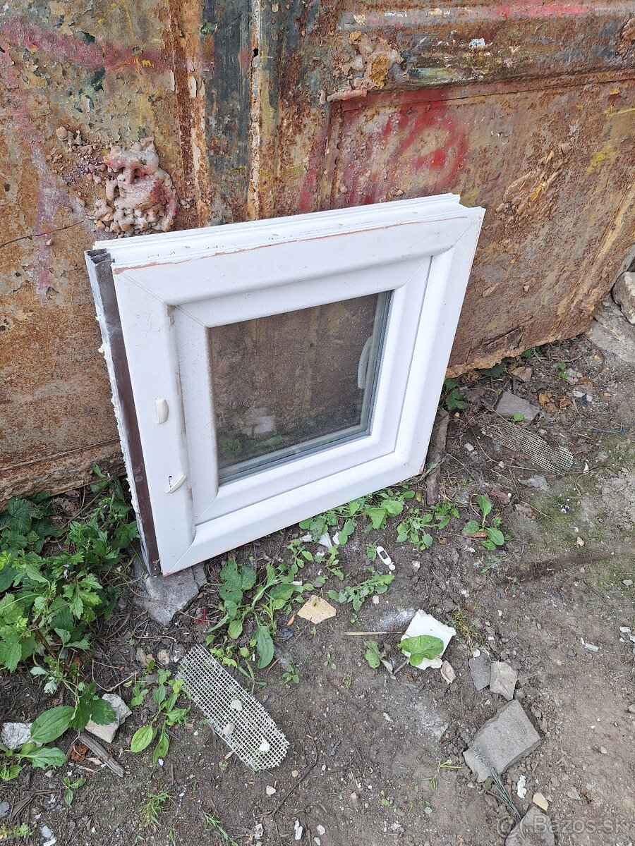 Plastove okna a dvere 11