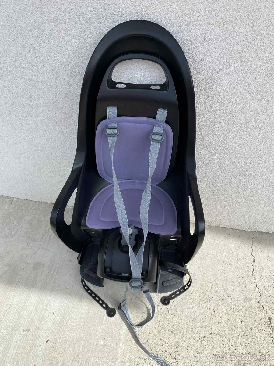 sedacka z Decathlonu