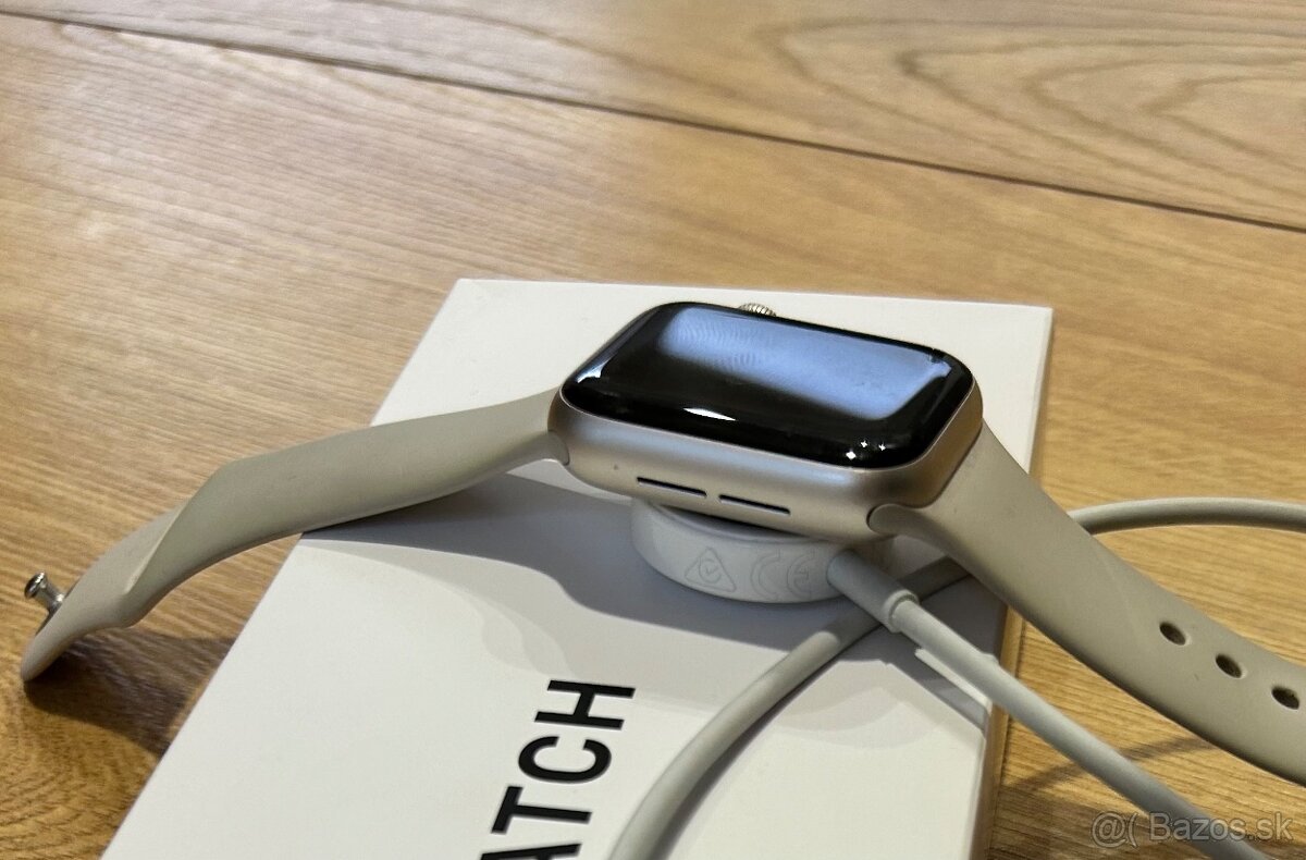 Apple Watch SE 2nd generation GPS 40mm 32GB