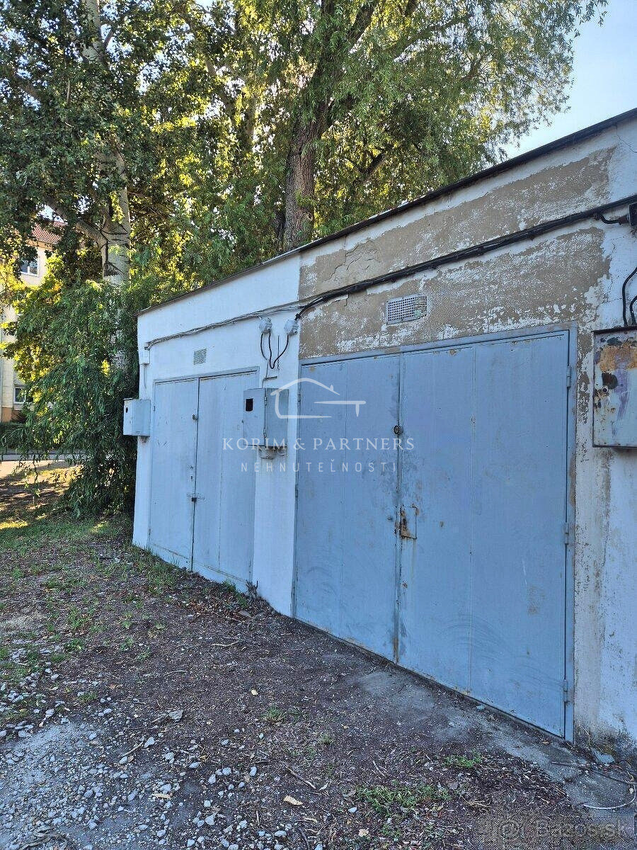 Garáž s montážnou jamou , ul. Odborárov