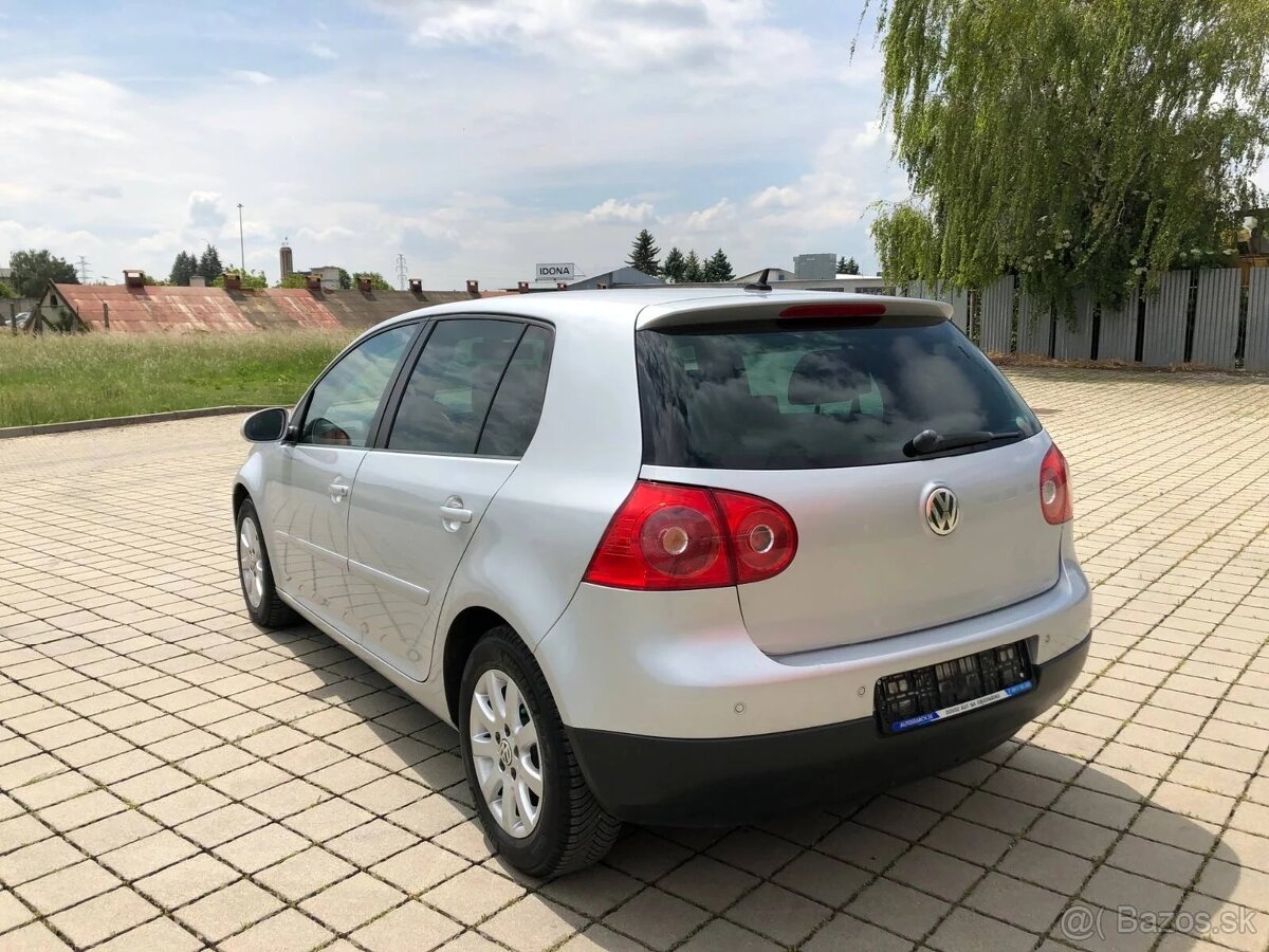 Rozpredám Volkswagen Golf 5 1.6benzin 75kw