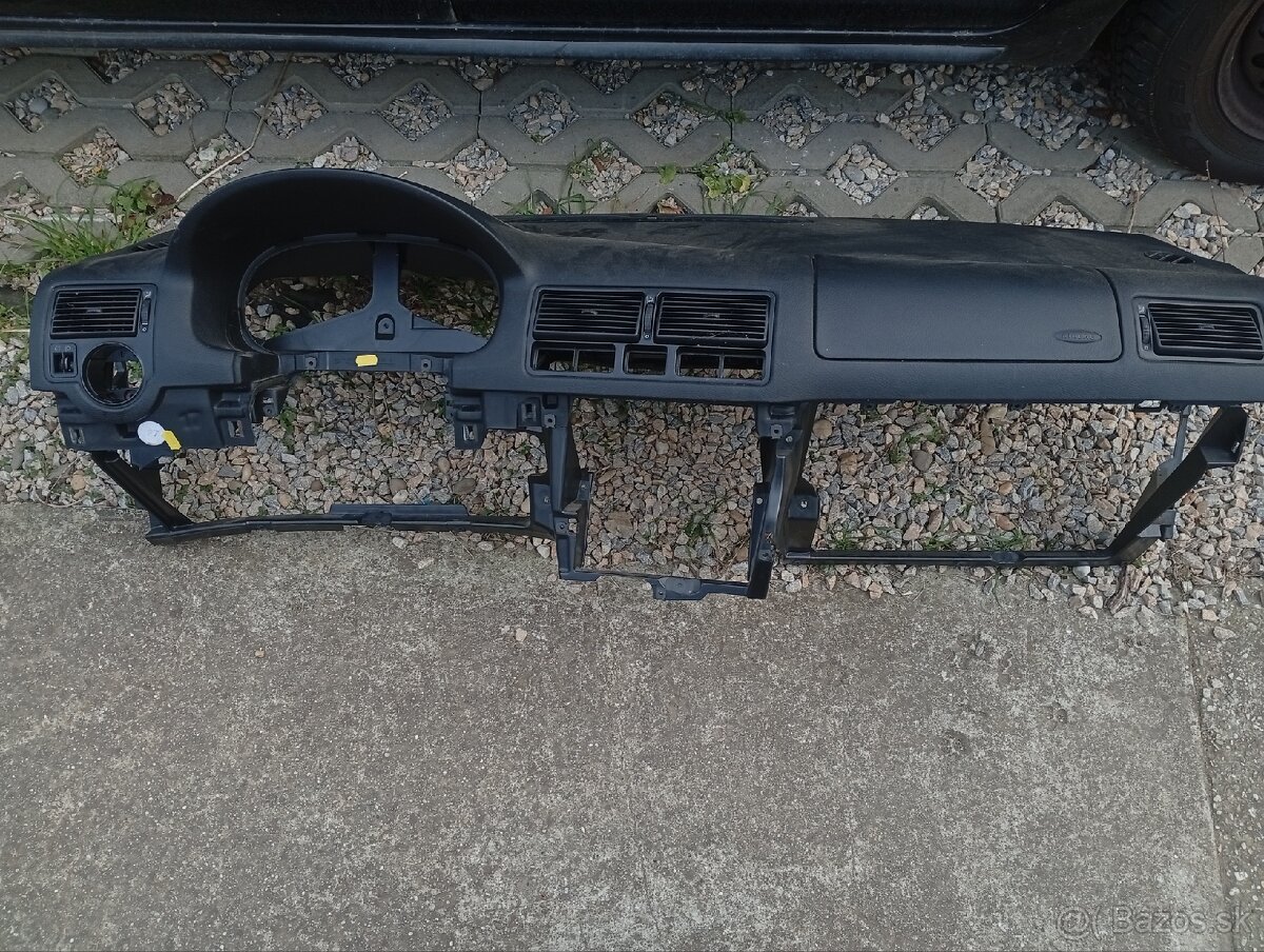 palubovka Volkswagen golf 4