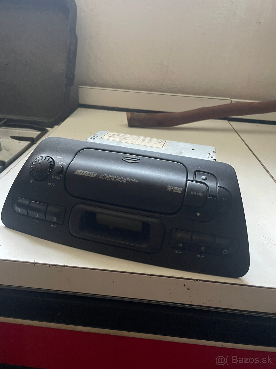 Rádia pre FIAT MAREA-BRAVA-BRAVO a pre RENAULT CLIO