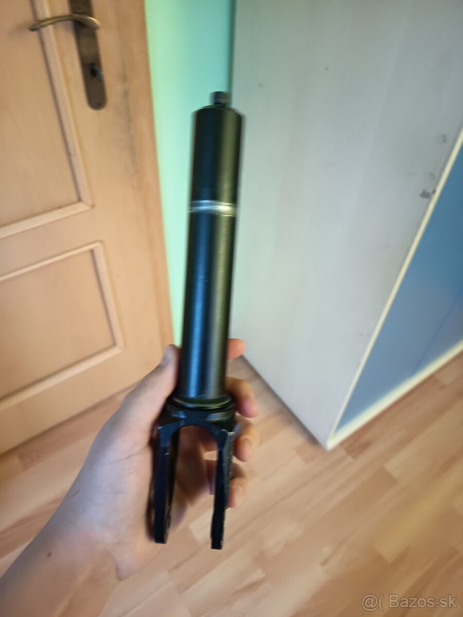 Vidlica na kolobežku