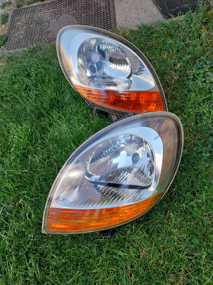 Predne svetla na Renault Kangoo
