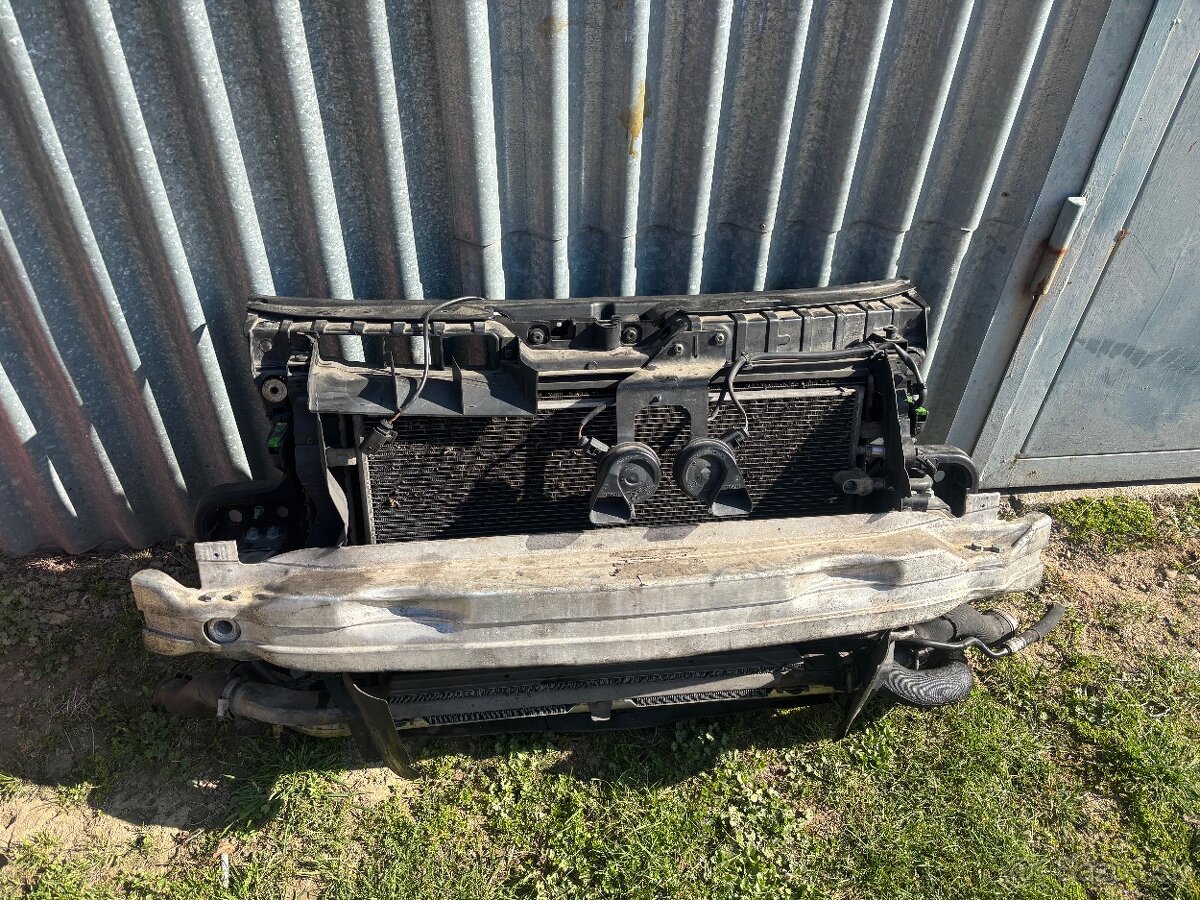 Audi a6c6 komplet chladič stena