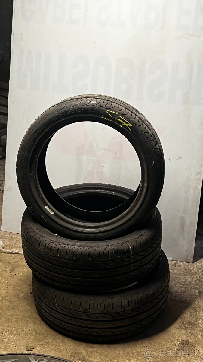 57. Pirelli PZERO NERO 195/45 R16