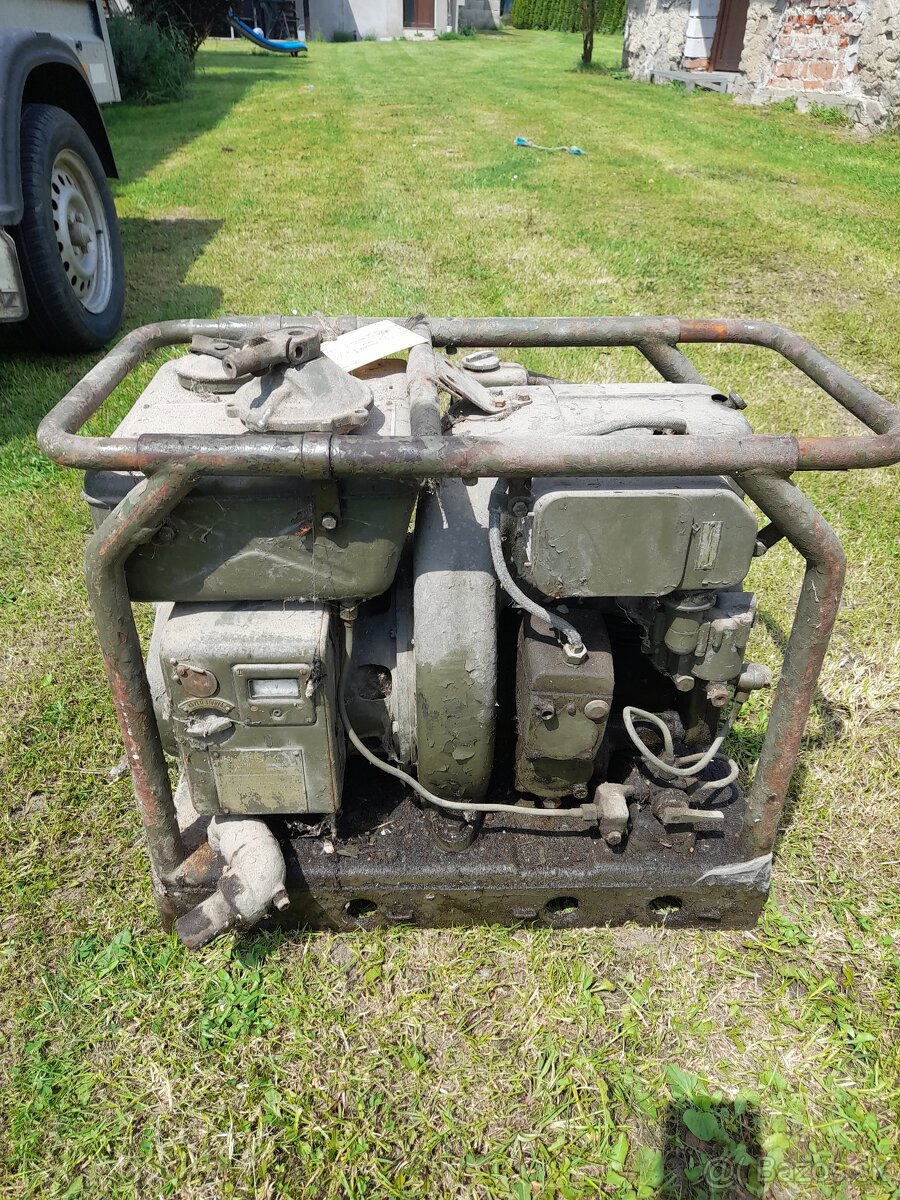 Vojenská elektrocentrala 1kw 220V