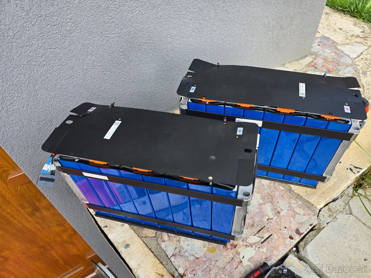 Predám LiFePo4 EVE bloky 25.6V 2688Wh