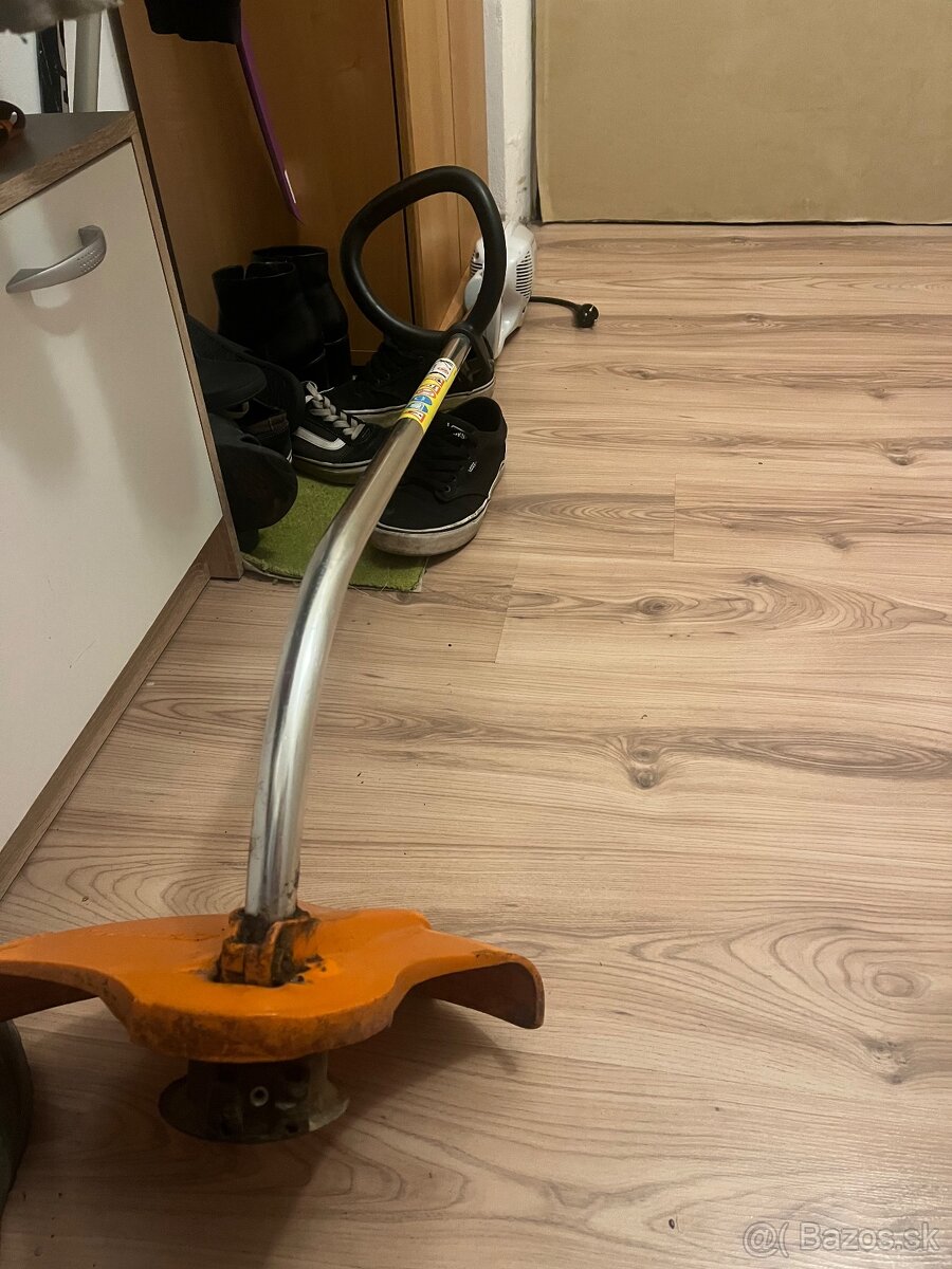Krovinorez Stihl