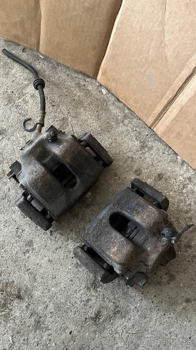 Brzdové strmene bmw e46