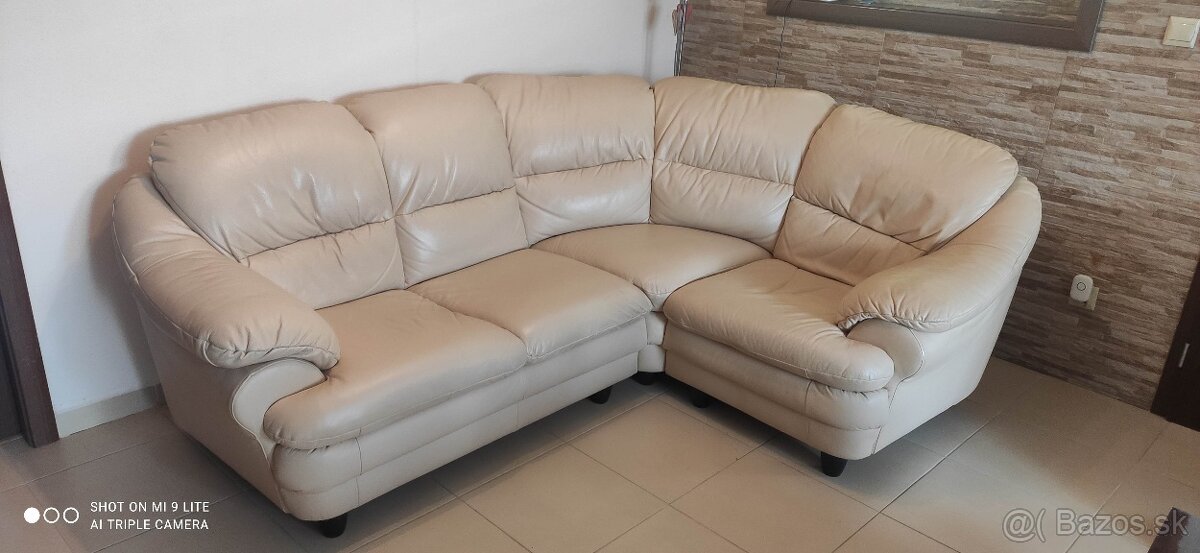 Rohová kožená sedačka
