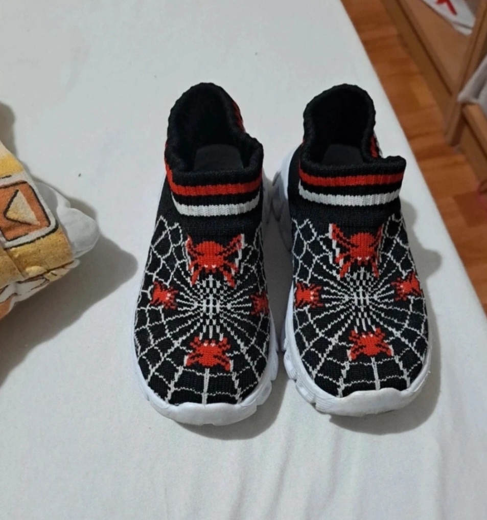 Chlapčenské nazúvacie tenisky