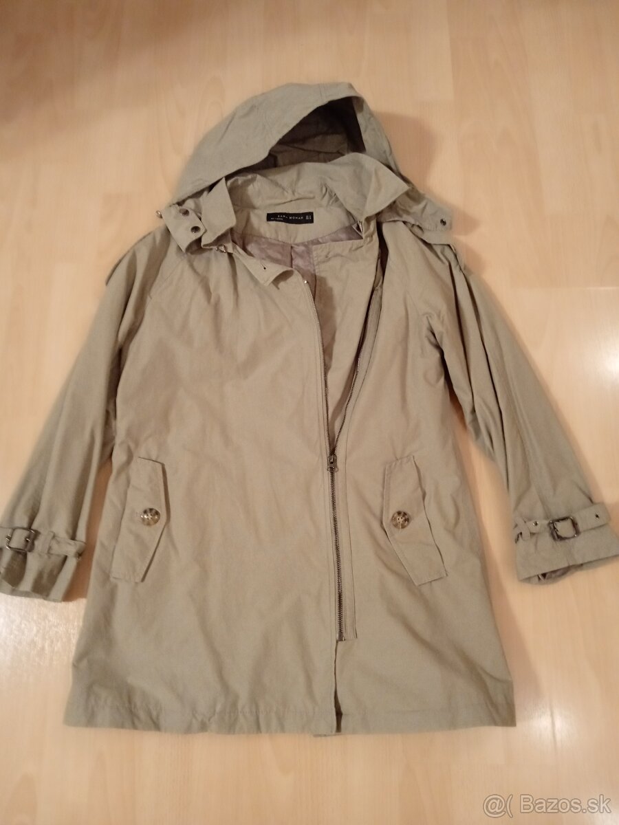 Dámsky kabátik s kapucňou (38)