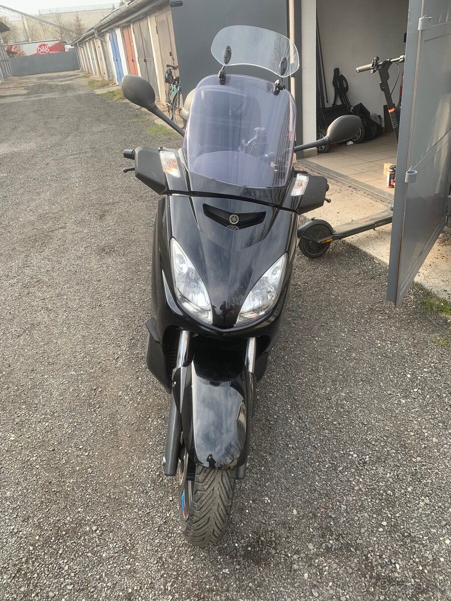 Yamaha x-max 125