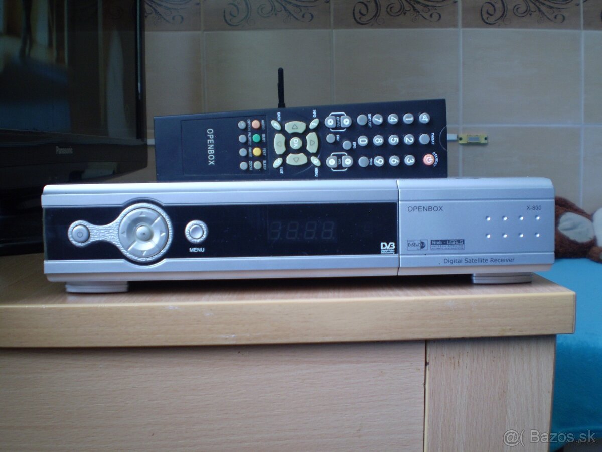 Digitalny Satelitny Prijimac OPENBOX X-800 + Scart kabel