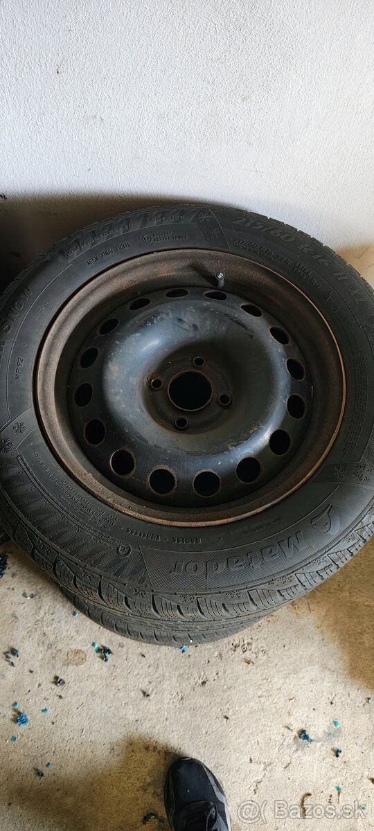 Predam disky s peugeota 4x108 r16 zo zimnymi pneumatikam8