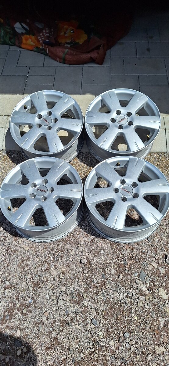 Predám disky Dezent 5x100 R15 6J, ET38