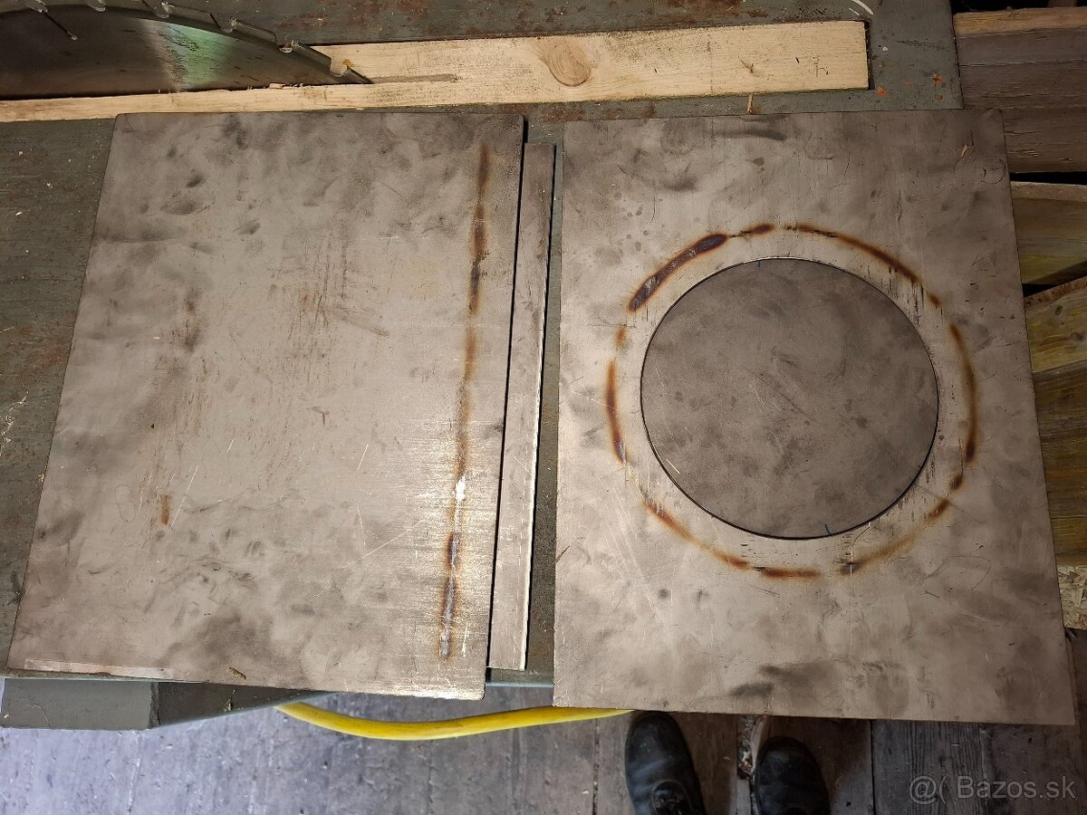Nerezové platne na pec, krb