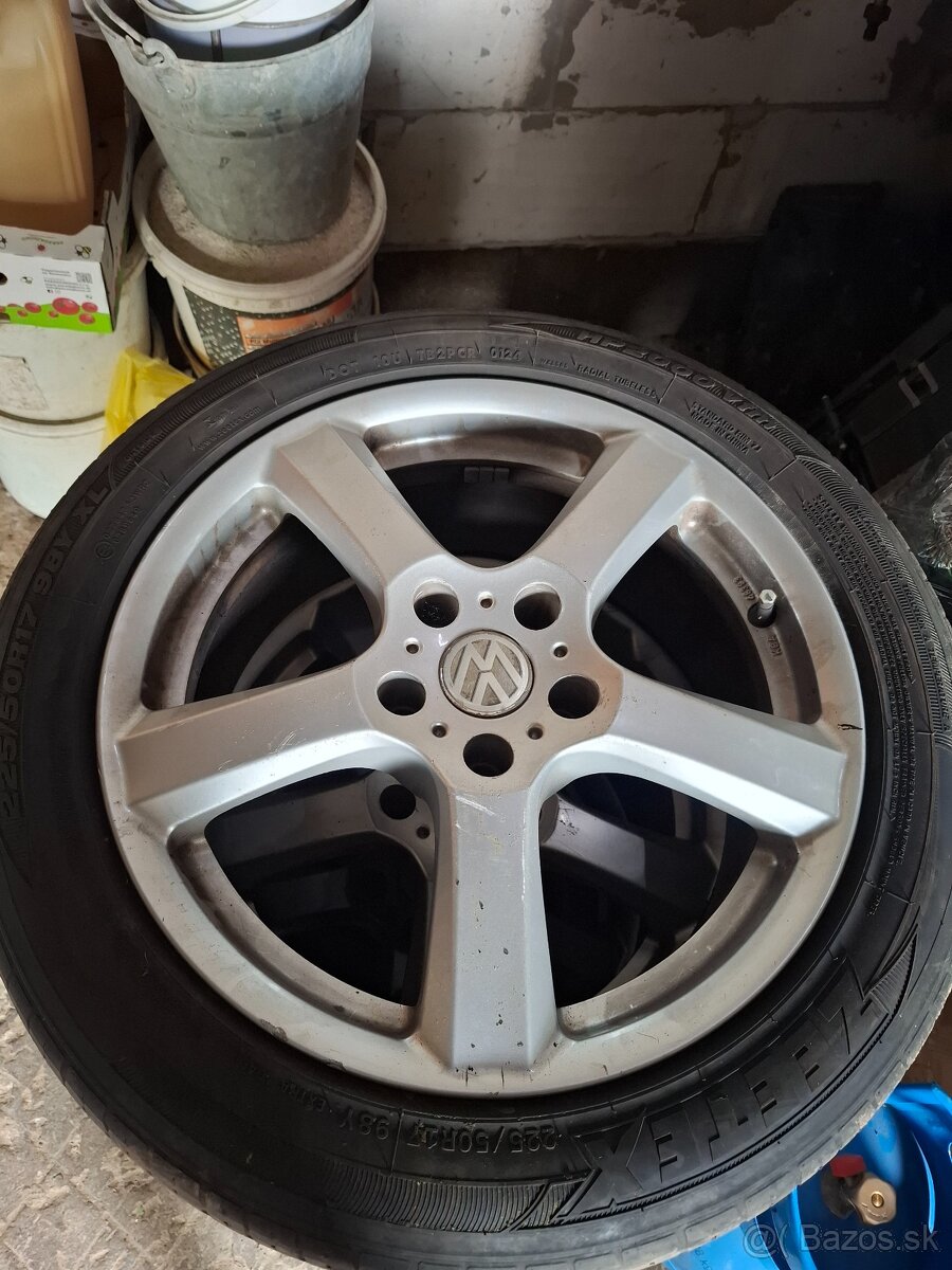 Predám elektróny obuté na letných gumach