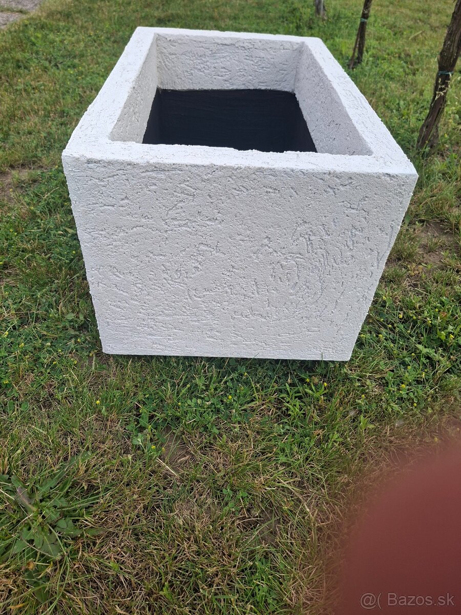 Predam polystyrenovy kvetinac