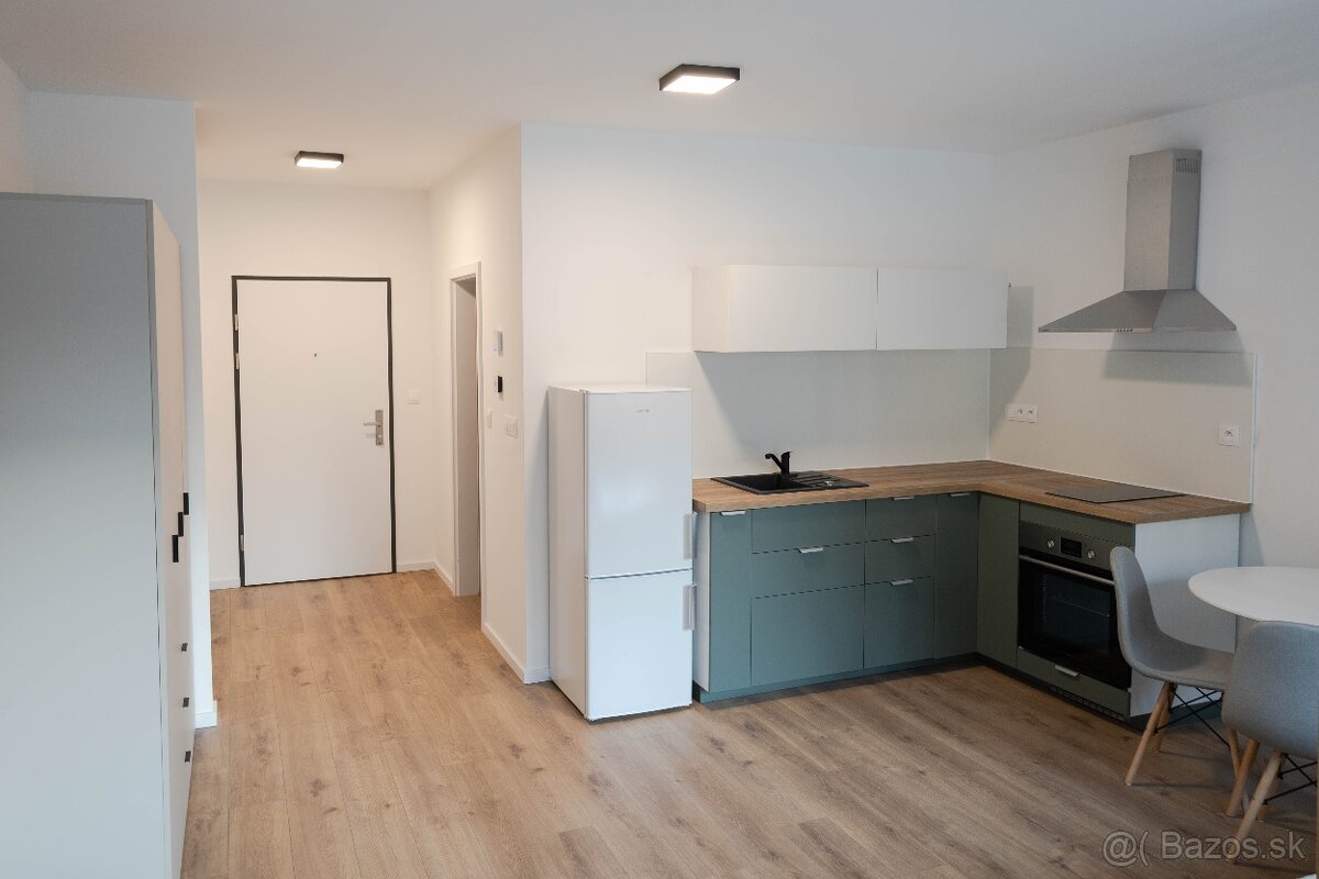 1-izbový apartmán na Broskyňovej ulici v projekte Rowink
