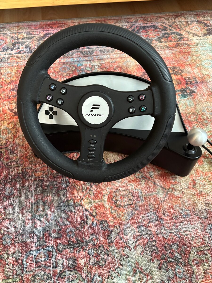 Volant na Playstation 2 + hra Formula one 2003