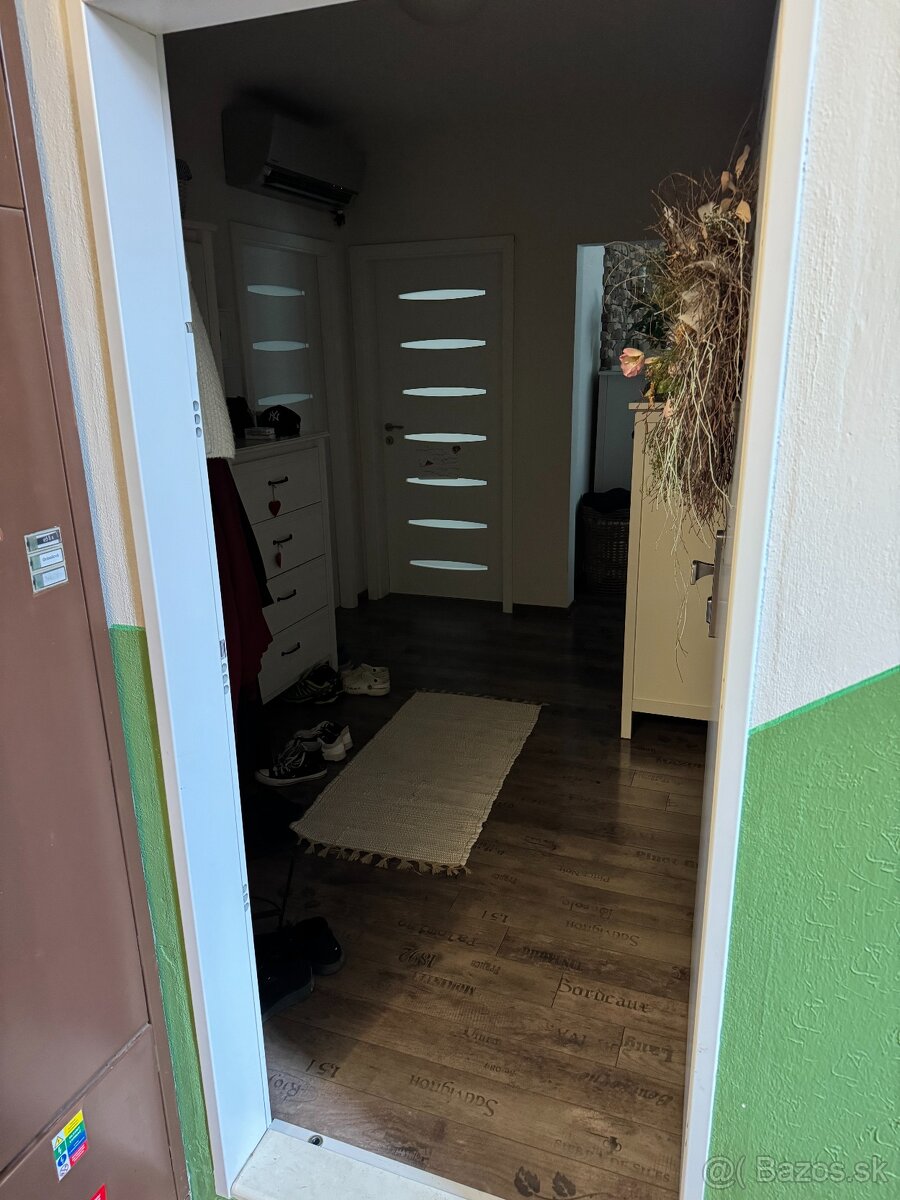 Štýlový 3 izbový byt na predaj – Nitra, 84m², lodžia