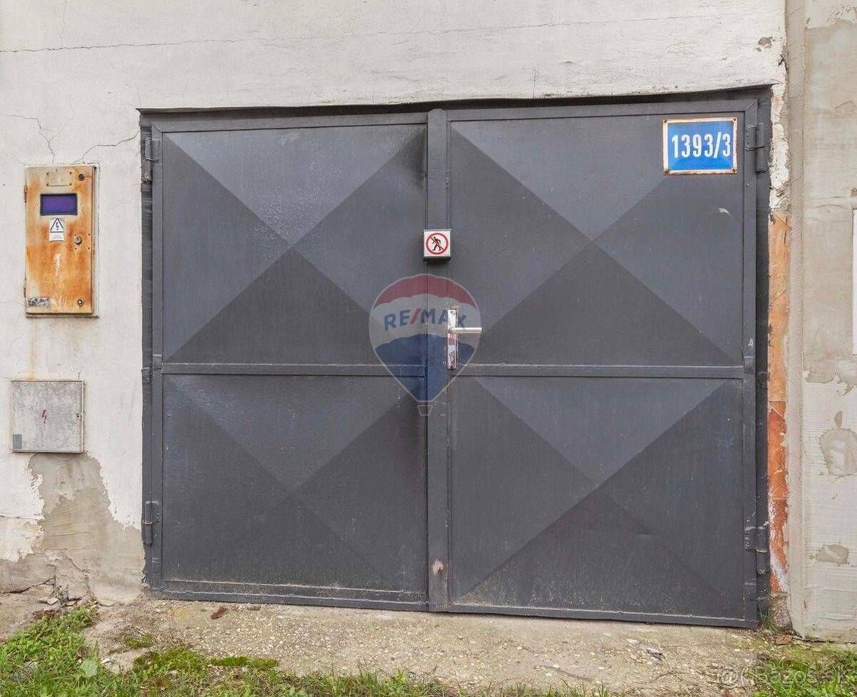 Na prenájom garáž na Chemickej ulici (19m2) v Bratislave – N