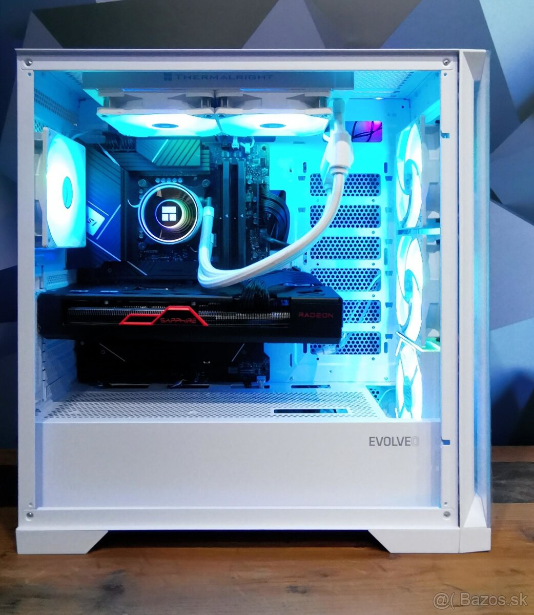 Intel i7 14700KF, RX 7900GRE, 32GB RAM DDR5, SSD