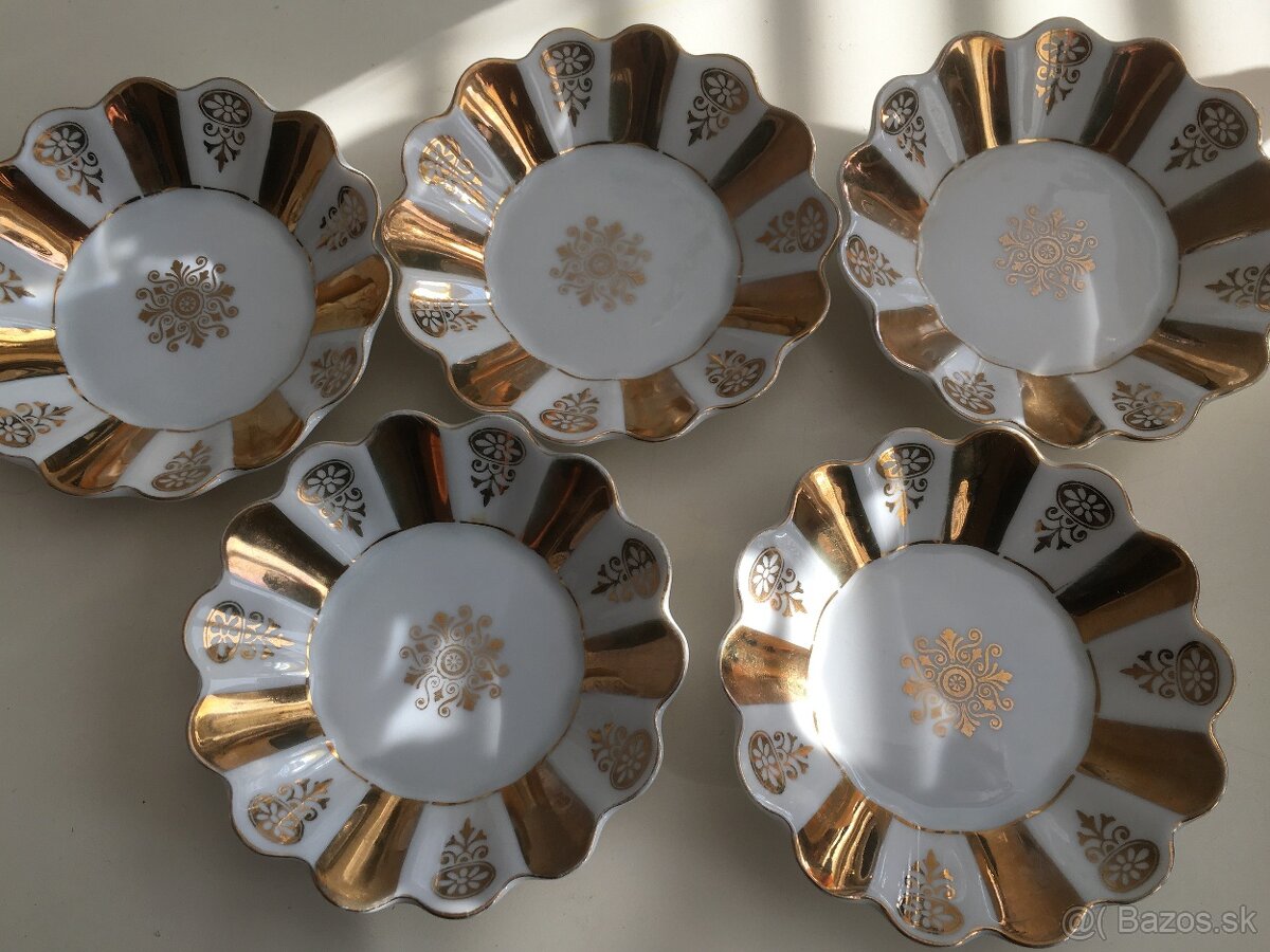 Pozlátené mištičky  Porcelán Lesov