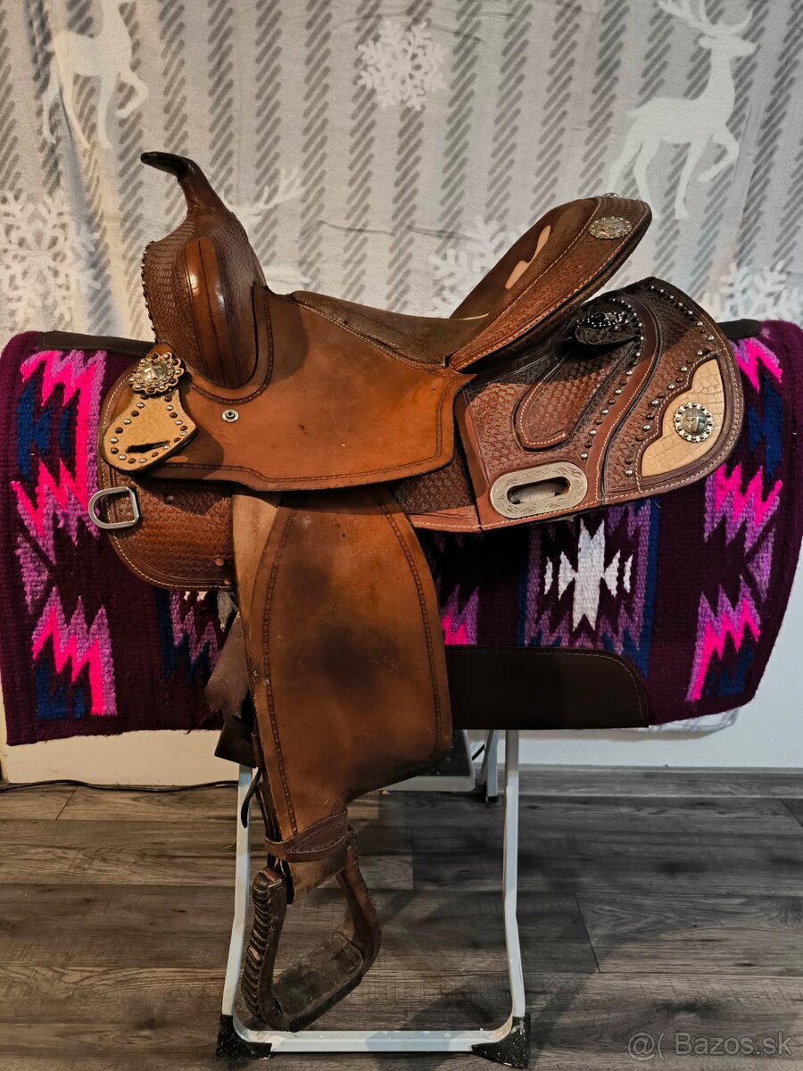 Westernové sedlo barell