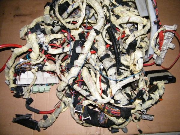 rozpredaj 730i e38 elektrika motorov