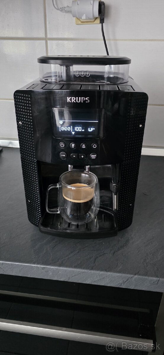 Kávovar Krups EA81