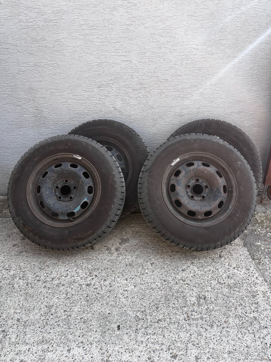 Predám zmné pneumatiky s diskami
