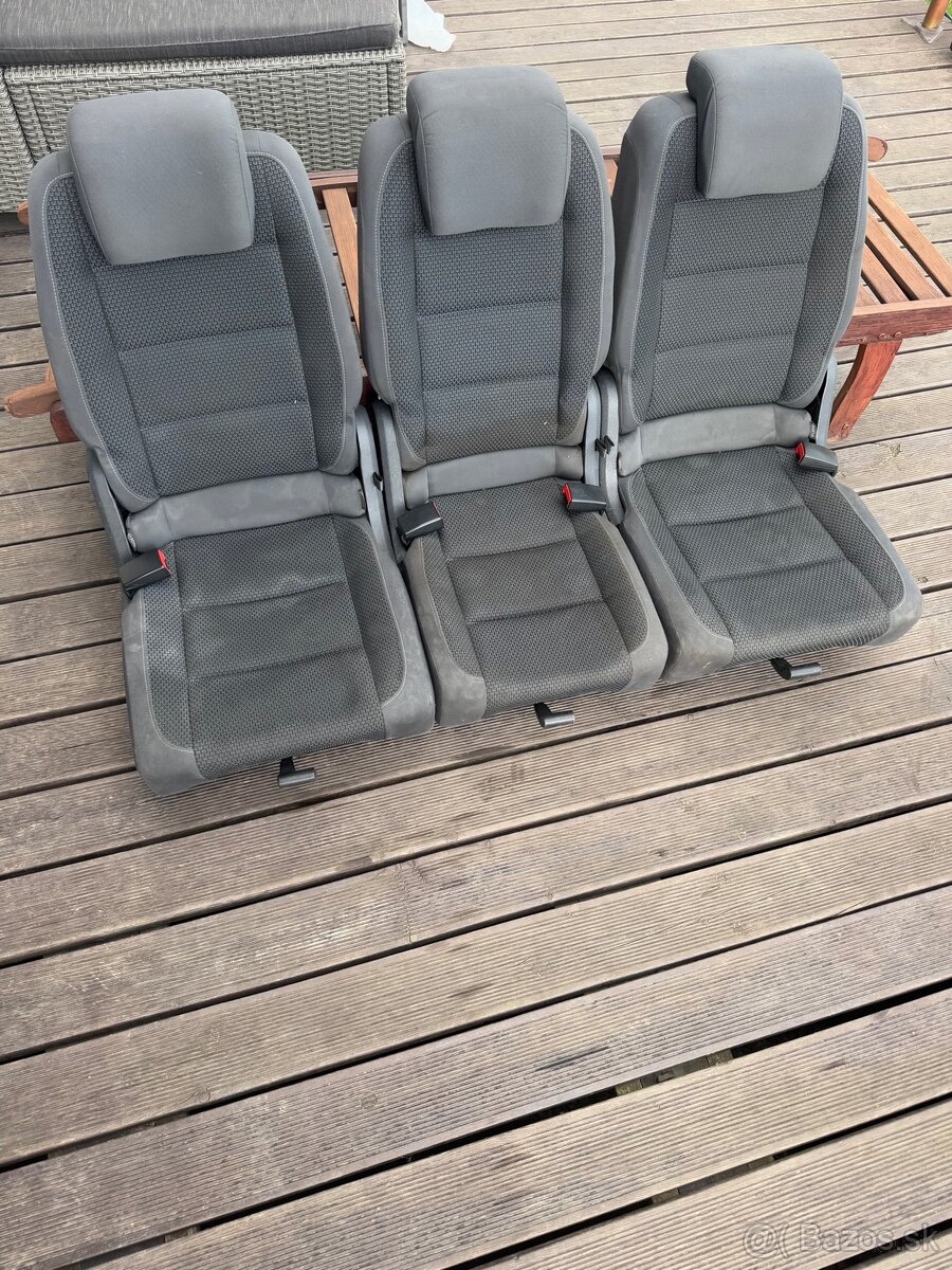 Zadné sedačky VW Touran