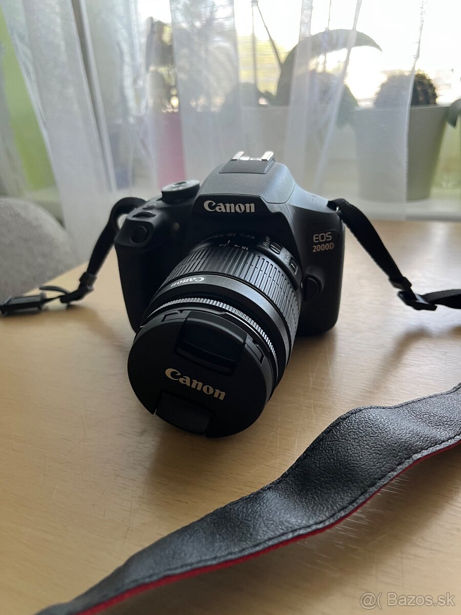 Canon EOS 2000D
