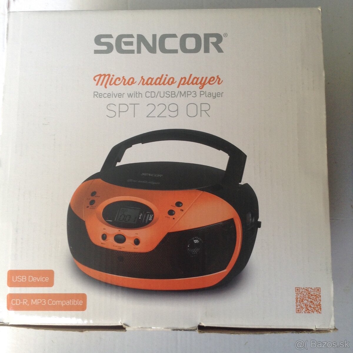 Rádio/CD Sencor.