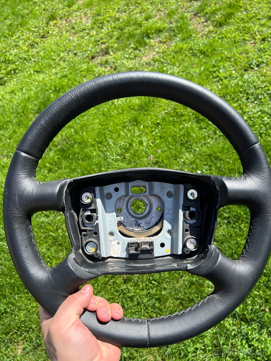 Volant Octavia 1