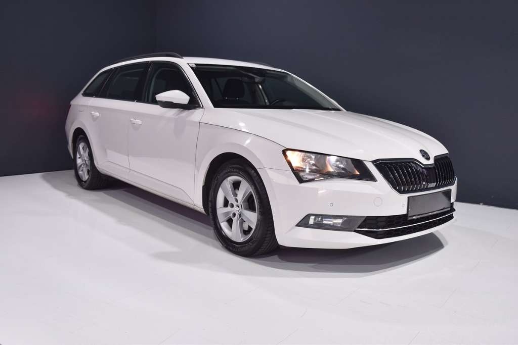 Predám Škoda Superb 3 combi obsah 2 liter desel ročník 2019