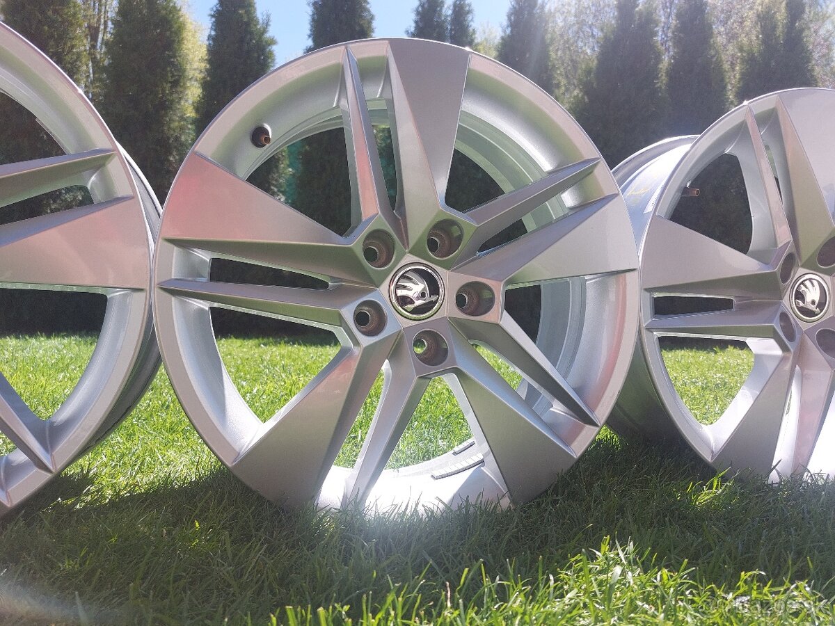 R17 SKODA SUPERB 5x112