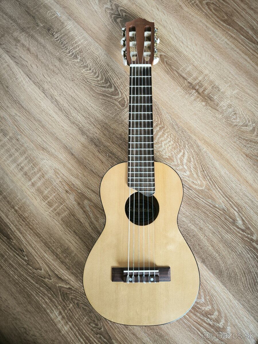 Guitalele Yamaha natural