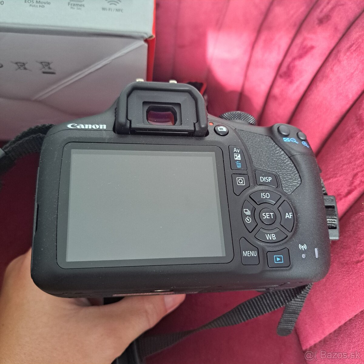 NOVÝ CANON EOS 2000D