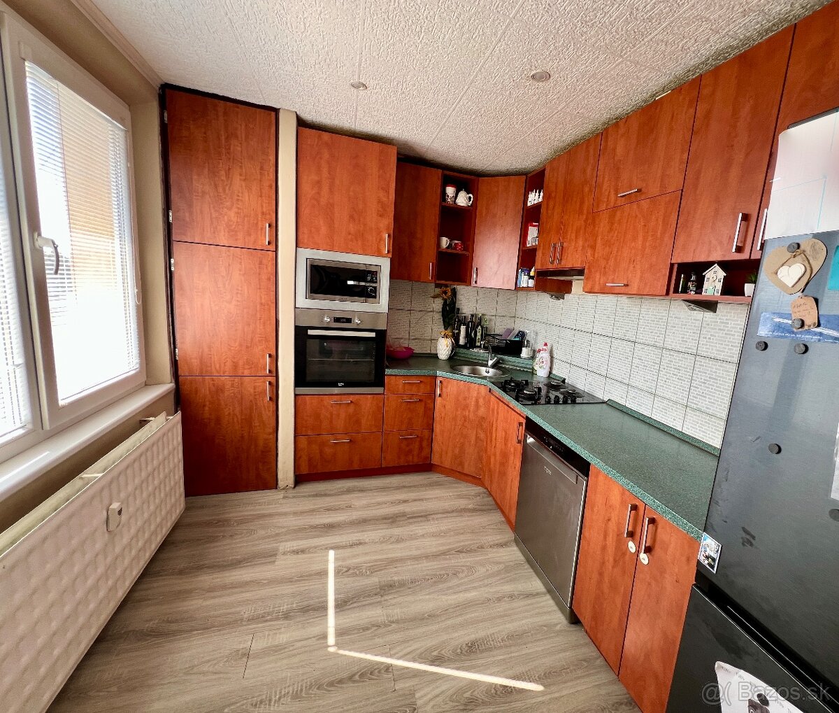 3 izbový byt v lokalite Priekopa, 3 balkóny