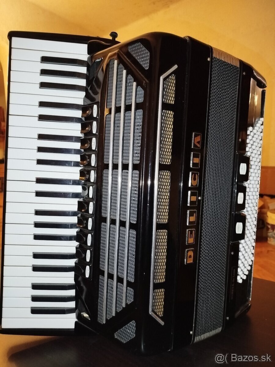 DELICIA DINETA De luxe