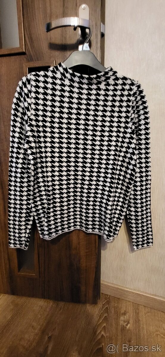 Sveter S. Oliver nový