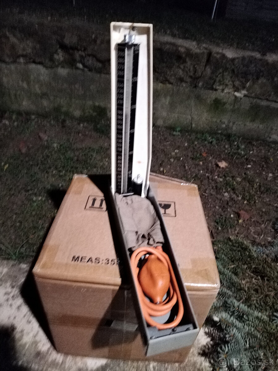 Tlakomer tonometer 300